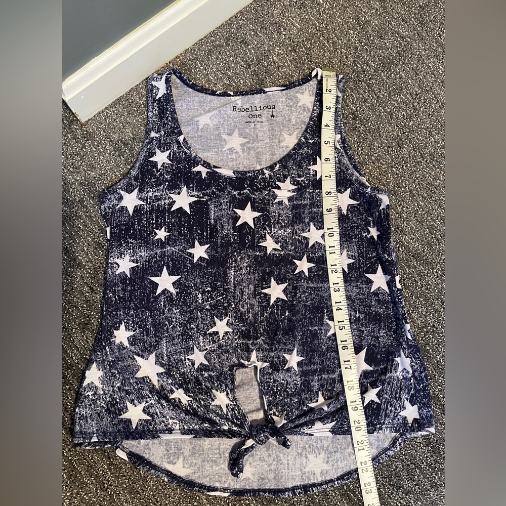 Rebellious Star Crop Tank Top Size Small - Picture 8 of 10